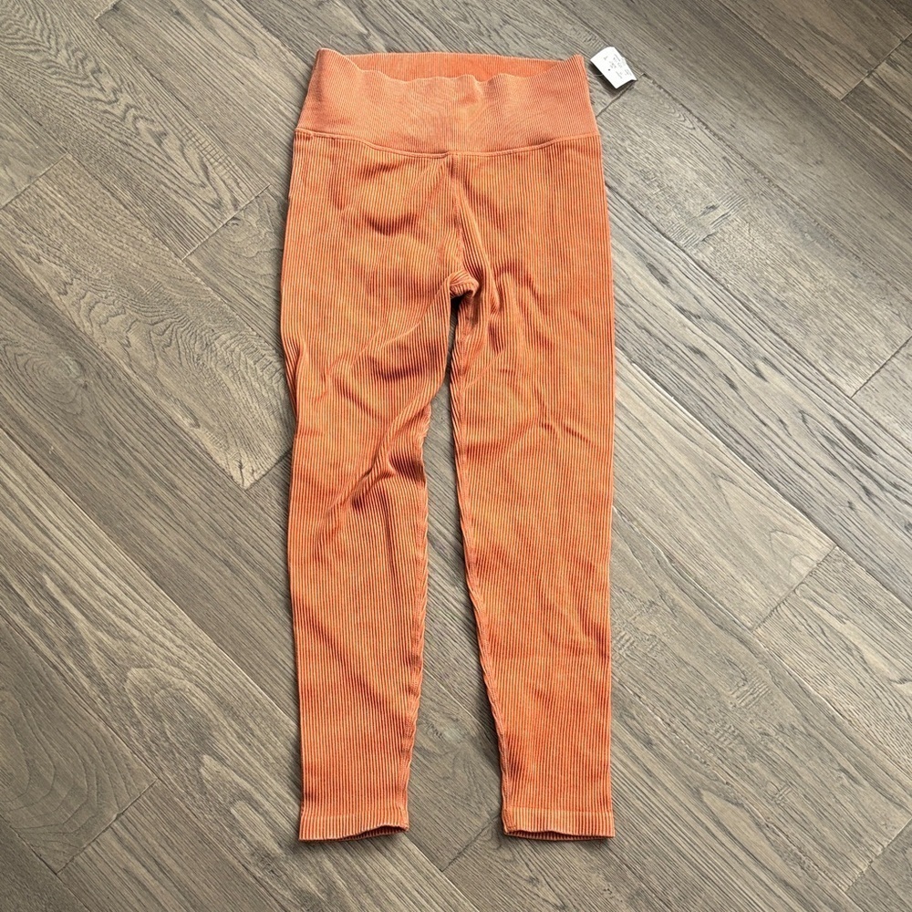OFFLINE |By Aerie Real Me XTRA High Waisted Ribbed Leggings in Orange Size Small